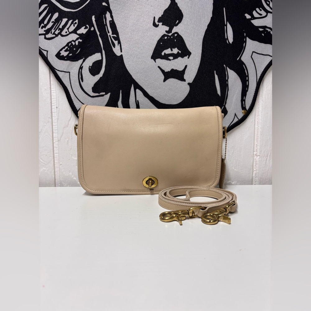 Coach Rare Vintage 1980s pocket purse Shoulder/Clutch Bag